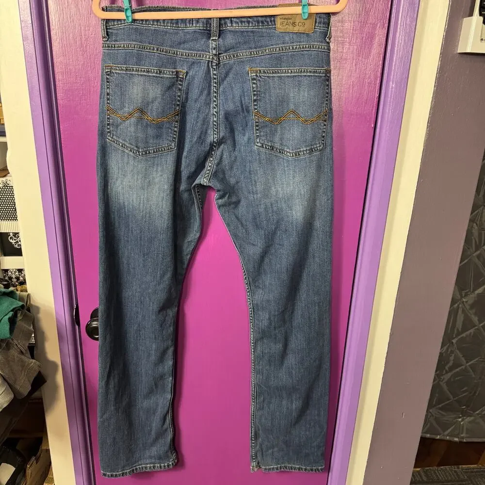 Wrangler Slim Straight Jeans Mens 32x32 Medium Wash Denim Stretch Classic Fit